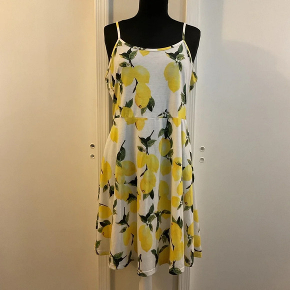 ☀️Luckco Lemon Print White & Yellow Short Dress Size XL - Picture 1 of 4